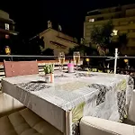 Appartamento à Pied - Parking Privé - Balcon - Baignoire Balnéo Roccabruna