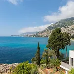 A Pied - Parking Prive - Balcon - Baignoire Balneo