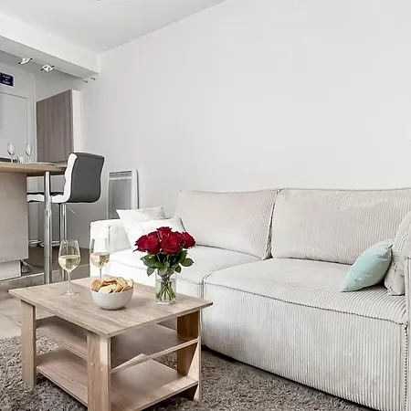 Plage A Pied - Parking Prive - Balcon - Baignoire Balneo * روكوبرُن كاب مارتي