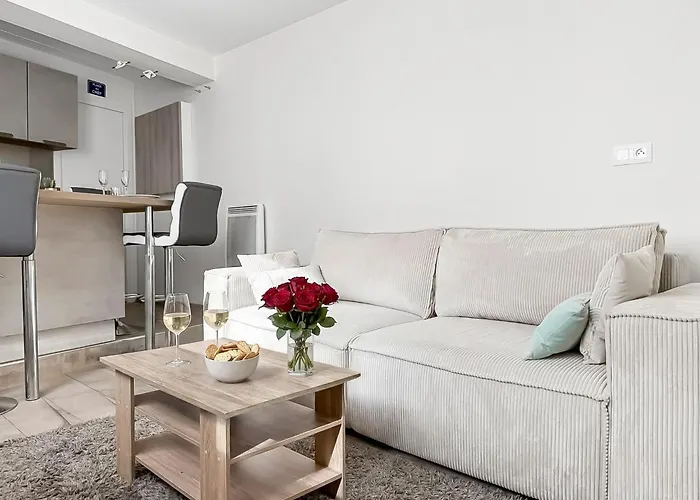 Plage A Pied - Parking Prive - Balcon - Baignoire Balneo * روكوبرُن كاب مارتي
