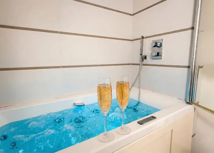 Plage A Pied - Parking Prive - Balcon - Baignoire Balneo شقة